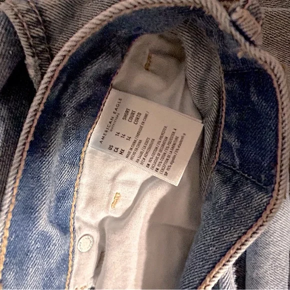 AMERICAN EAGLE Ripped Mom Jean - Picture 8 of 11